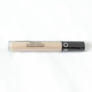 NWT Sephora Bright Future Concealer